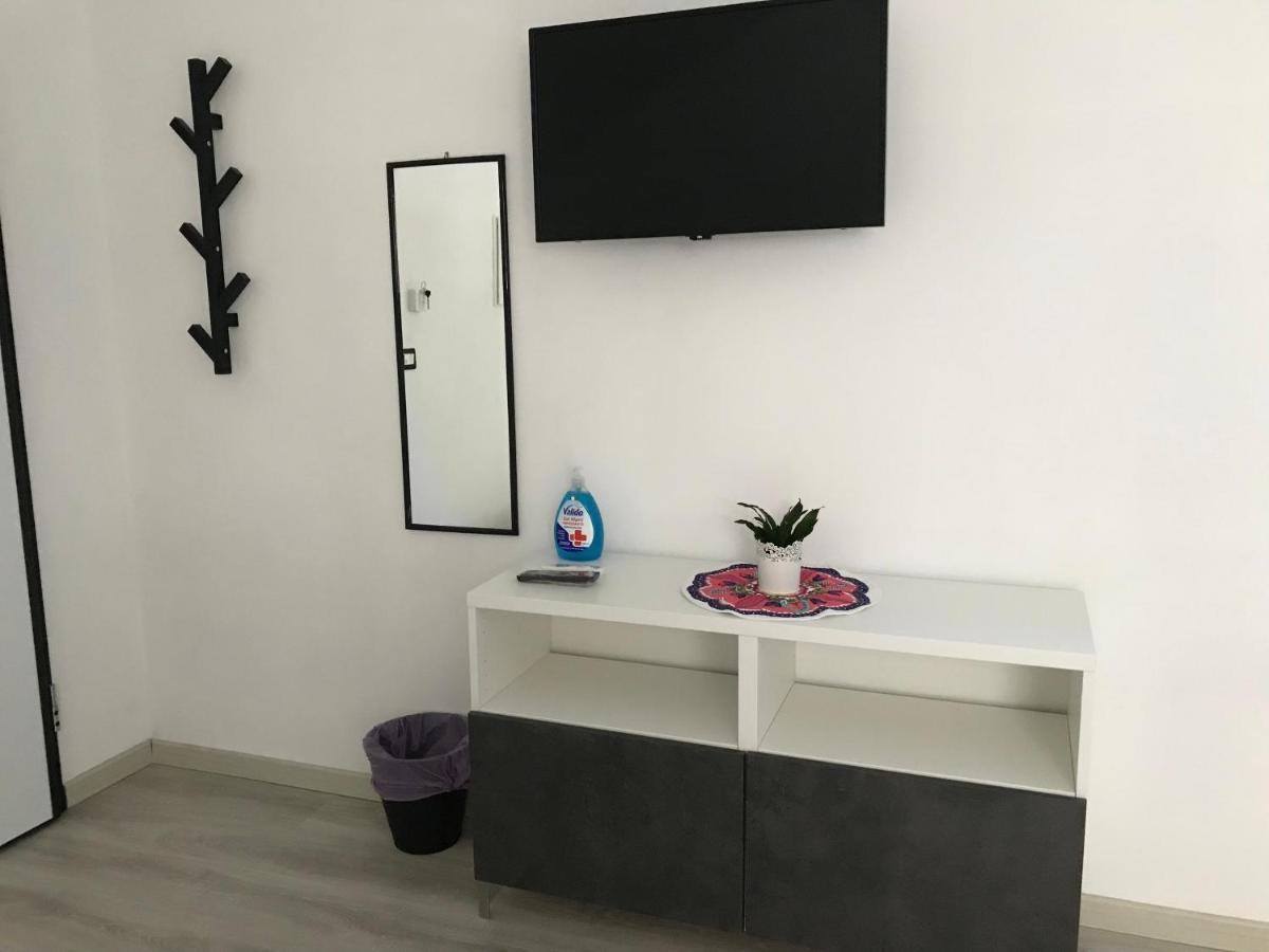 La Rosa App Apartamento Livorno Exterior foto